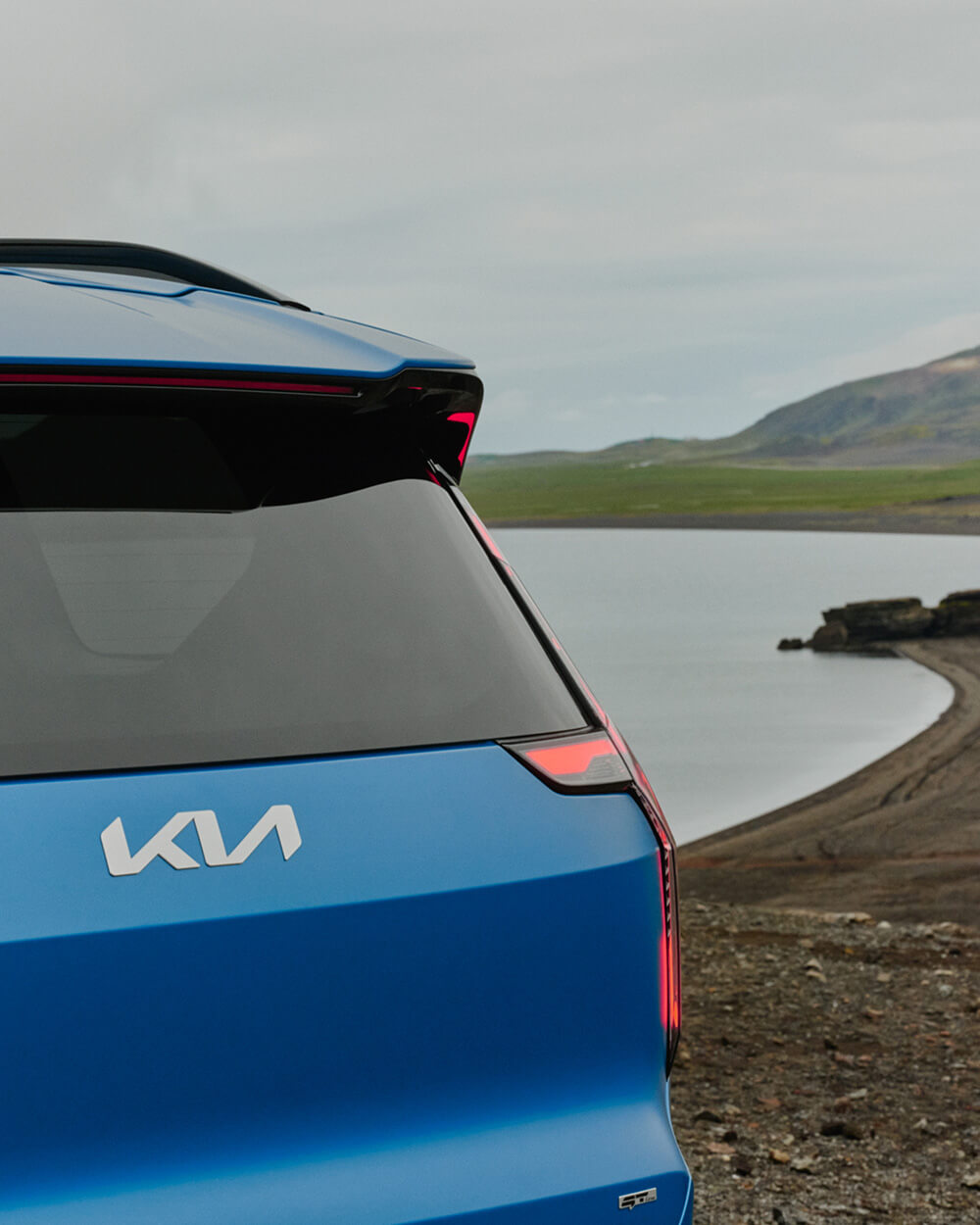 KIA-EV9-ICELAND_LOCATION-5_062-less-crispy-4-5